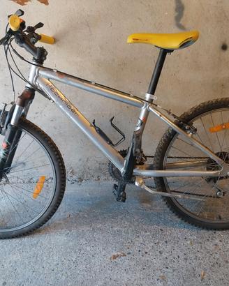 Bicicletta Mountain Bike bimbo 24”
