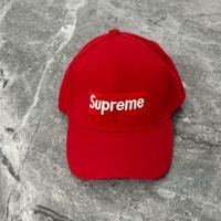 Cappello Louis Vuitton x Supreme