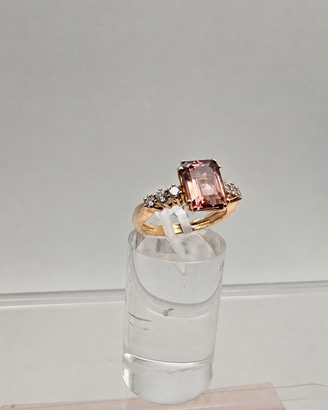 Anello Oro Giallo 18 Kt con Tormalina e Diamanti