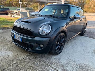Mini Cooper SD manuale