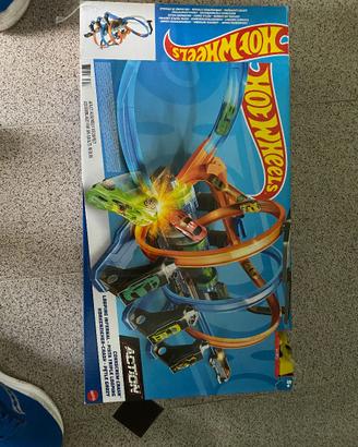 Pista Hot Wheels schianti rotanti FTB65