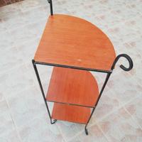 Angoliera in ferro battuto e legno