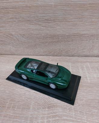 MODELLINO JAGUAR 1/43