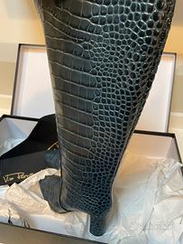 Stivali coccodrillo mai usati