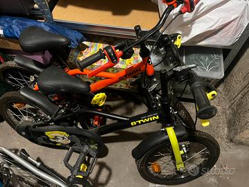 Bicicletta da bambino nero e giallo