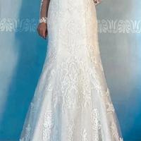Abito da sposa in tulle ricamato marca Rosa Clarà