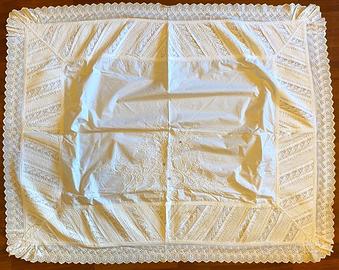 Copricuscino antico ricamato