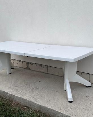 Tavolo da giardino per pranzi - cene