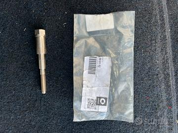 Bullone Perno alternatore Smart 451 MHD