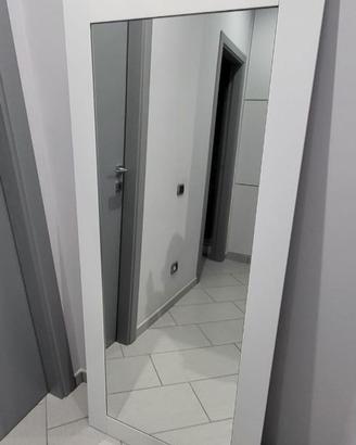 Specchio moderno