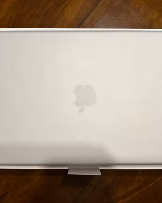 MacBook Neo Argento Nuovo