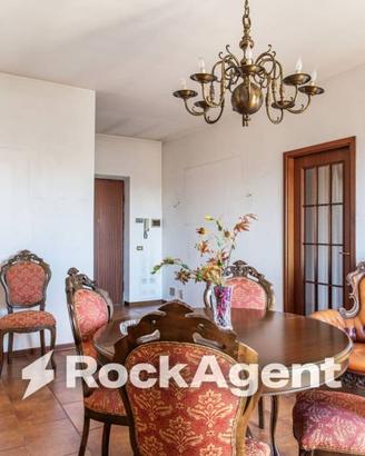 Appartamento di 101 m² con 3 locali e box auto a M