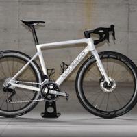 Colnago V4Rs (Gen 2025) - Ultegra Di2 - Roval CL -