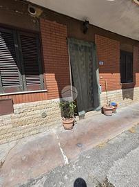 3 LOCALI A FROSINONE