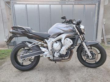 Yamaha FZ6