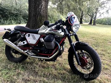 Moto Guzzi V7 - 2012