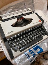 Macchina da scrivere