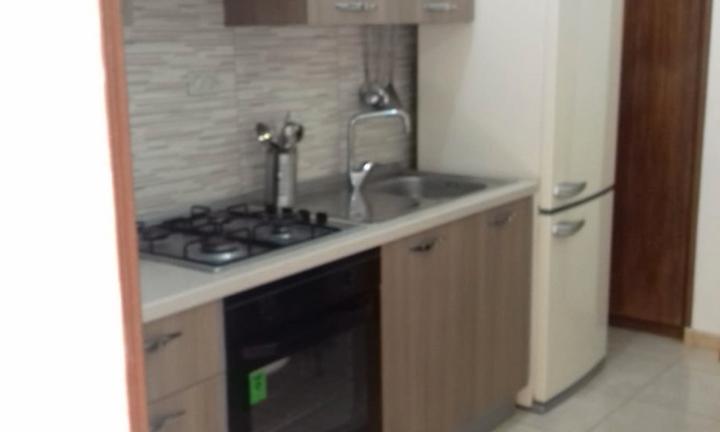 Roberto affitta appartamento nuovo al centro