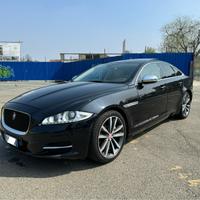 Jaguar XJ 3.0 SDV6 Premium Luxury 275 Cv
