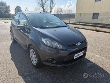 Ford Fiesta 1.4 96CV automatica Titanium