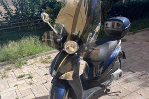 Liberty 125 I. E.