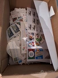 Lotti di francobolli nuovi a metà facciale