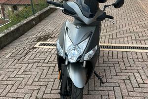 Scooter Kymko Agility 16