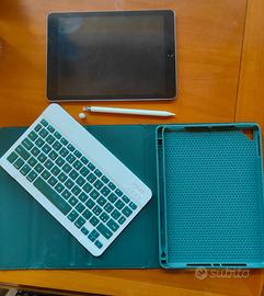 iPad 6 con Apple Pencil e Cover con tastiera