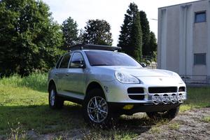 Porsche Cayenne 4500 s asi
