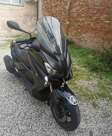 Scooter Yamaha xmax 400