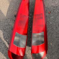 Fari Ford Fiesta 2005 anteriori ed posteriori