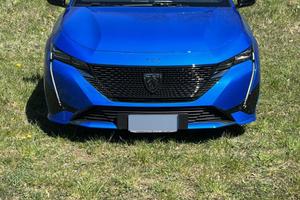 Peugeot 308 III serie gt pack plug-in 225 cv