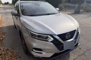 Nissan Qashqai 1.3 N-connecta