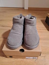 Stivaletti UGG