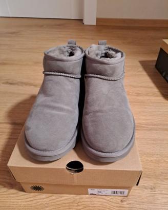 Stivaletti UGG