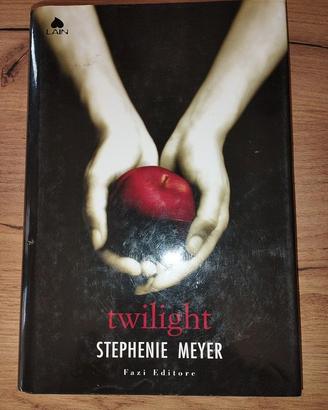 Twilight - Stephenie Meyer 