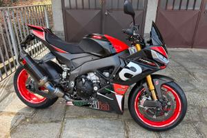 Aprilia tuono v4