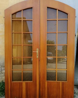 porta da interno ad arco con vetro decorato 