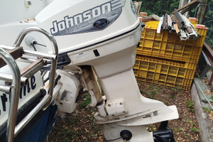 Motore fuoribordo Johnson 90 CV 2t