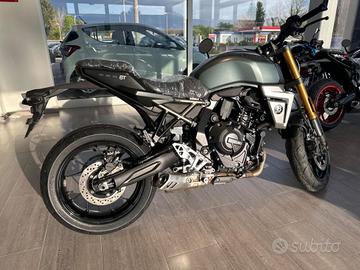 SUZUKI GSX-8T GSX-8T
