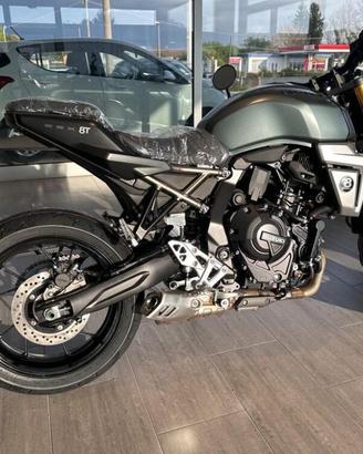 SUZUKI GSX-8T GSX-8T