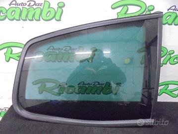 VETRO POSTERIORE DESTRO ALHAMBRA 7N 2016