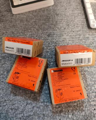 materiale elettrico