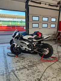 Yamaha R6 2008 pista