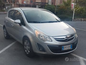 Opel corsa 1.2 gpl tech 85 Cv 2012