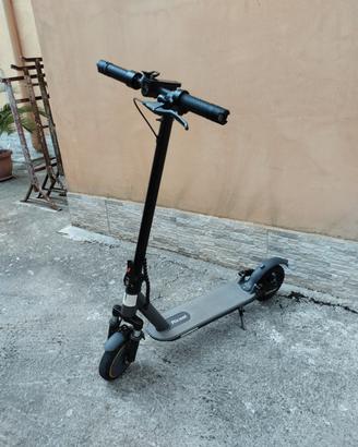 monopattino elettrico 
