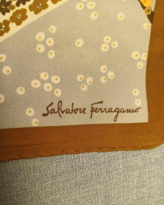 Foulard gucci e ferragamo