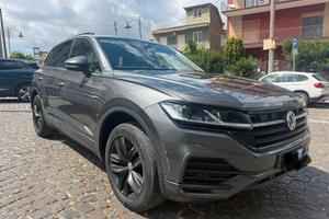 VOLKSWAGEN TOUAREG 3.0 V6 TDI