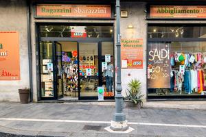 Attività commerciale abbigliamento e calzature