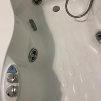 Jacuzzi vasca idromassaggio